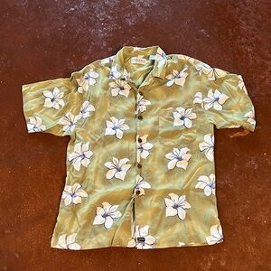 Tehama men’s floral shirt